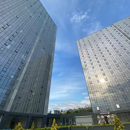 Free Parking In A Tower Near Mall Of Appartamento *